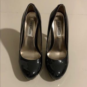 Black Steve Madden Pumps